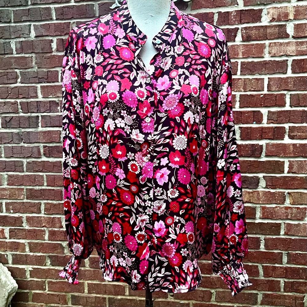 Chenault Brand Floral Print Blouse with Puff Sleeves; Size Small NWT!